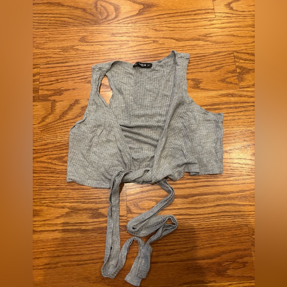 SHEIN Gray Ribbed Wrap Crop Top